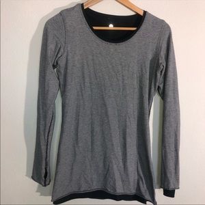 Lululemon REVERSIBLE Long Sleeve Top Size Small